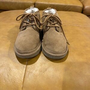 Women’s  Ugg Neumel boots in chestnut size 8
